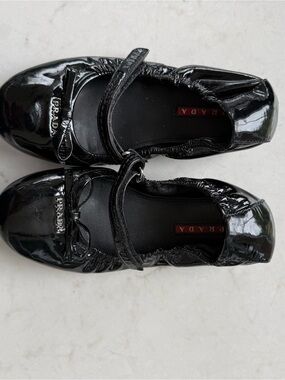 Girl's PRADA Black Patent Leather Mary Jane Flats